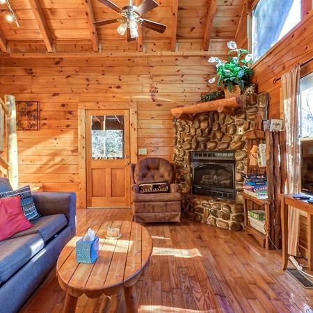 Sugar Bear Cabin Sevierville Exterior foto